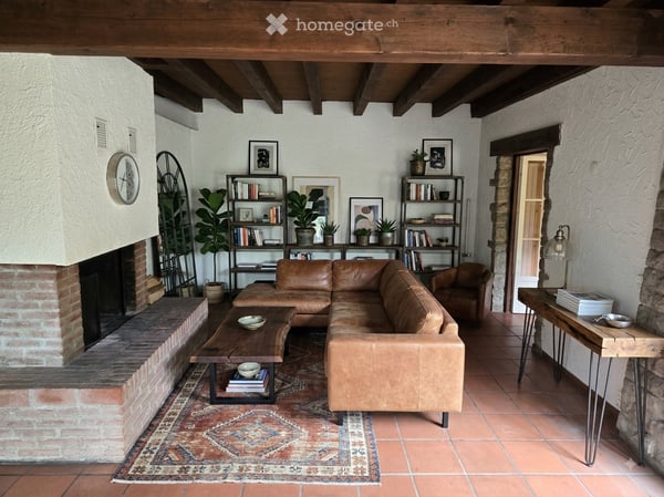 Charmantes 6-Zimmer-Einfamilienhaus mit Garten an zentraler Lage in Baar 2