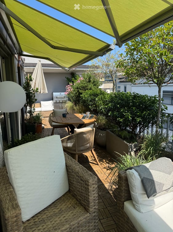 Bright 3.5-Room Apartment with Terrace in Prime Zürich 8008 Location 4