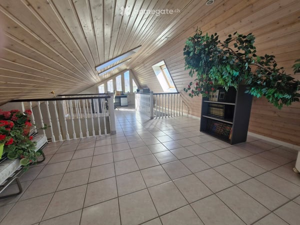Einfamilienhaus mit Panorama-Aussicht und Naturbad 9