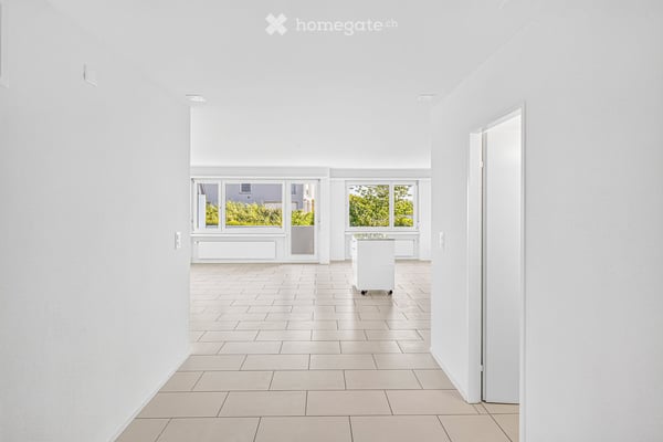 An sonniger Toplage direkt am Waldrand eine 3.5-Zimmerwohnung zu vermieten 5