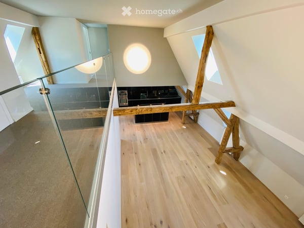 Grosszügige 4-Zimmer-Maisonette-Wohnung im Loft-Stil an der Zentralstrasse, Zürich 5
