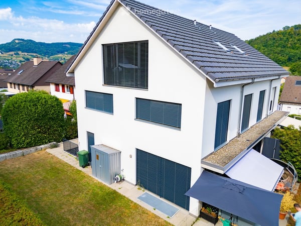 Modernes 6-Zimmer-Doppeleinfamilienhaus in Zunzgen