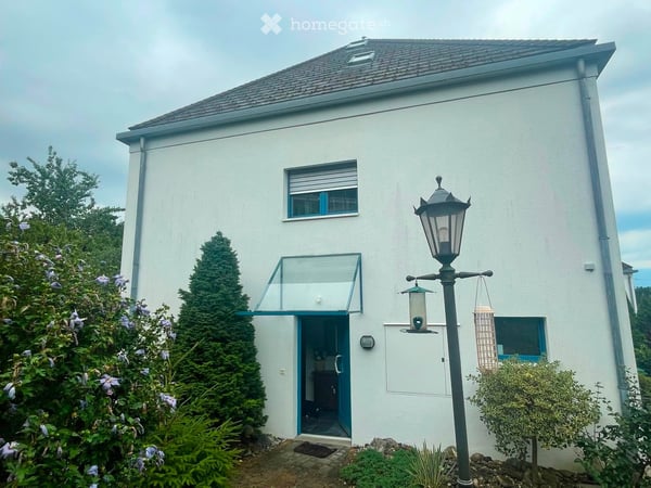 Freistehendes 5.5 Zimmer-Einfamilienhaus an sehr ruhiger, zentraler Lage 4