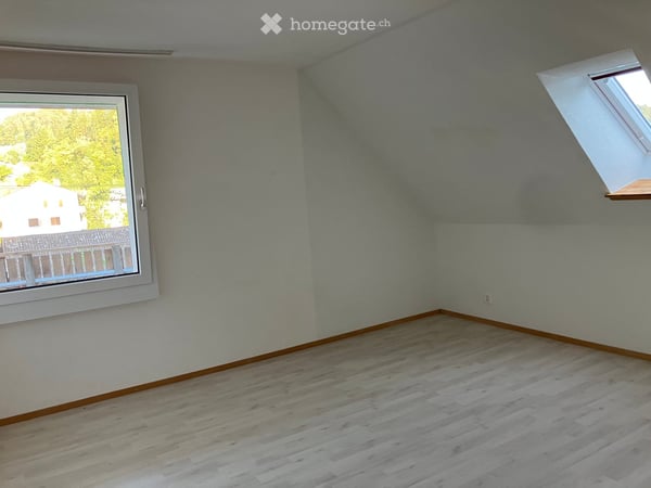 Charmante 4.5-Zimmer-Maisonettewohnung in Unterkulm – renoviert und tierfreundlich! 3