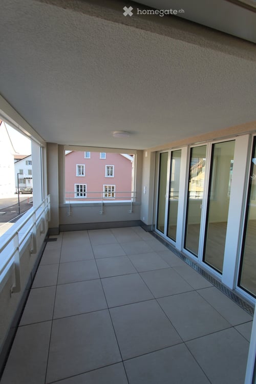 Moderne 2.5-Zimmer-Wohnung in Waldkirch mit Balkon und Garage 9