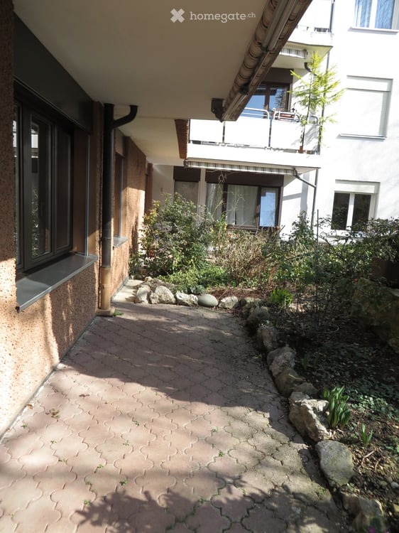 Attraktive ruhige sonnige und sehr zentral gelegene 3-Zimmer-Gartenwohnung (unbefristet) 10