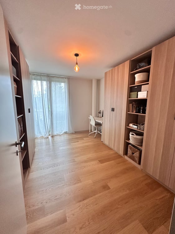 Moderne und neue 4.5-Zimmer Wohnung im Dorfzentrum Niederhasli 4