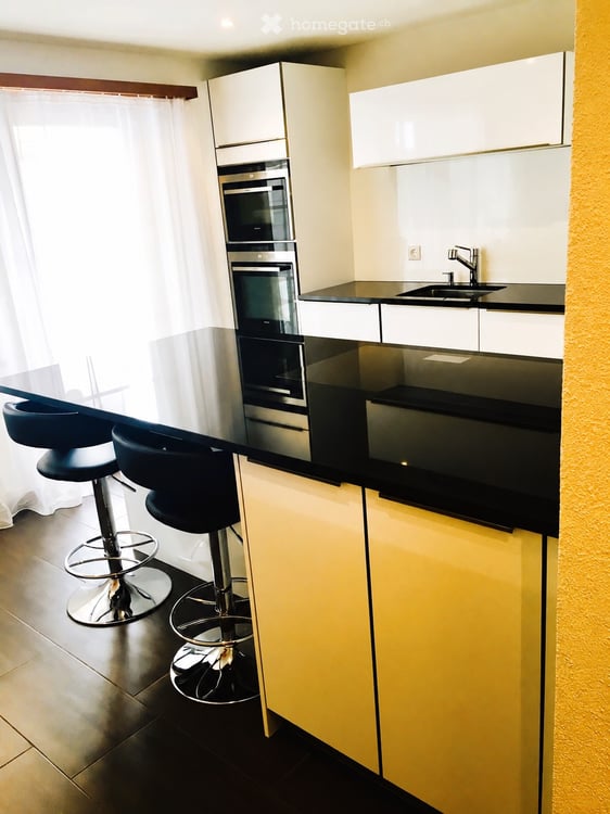 Charmantes 5-Zimmer-Reihenhaus mit Dachterrasse und Doppelgarage in Wilchingen 4
