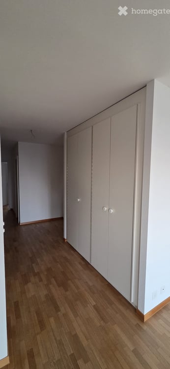 Appartement traversant de 84 m2 avec balcon, vue panoramique, calme, proche centre ville 6