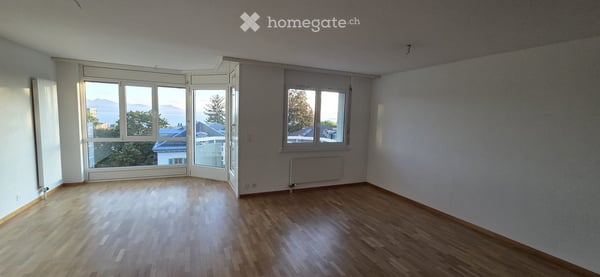 Appartement traversant de 84 m2 avec balcon, vue panoramique, calme, proche centre ville 3