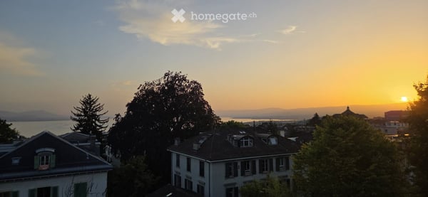 Appartement traversant avec balcon de 84 m2 , vue panoramique, calme, proche centre ville 1