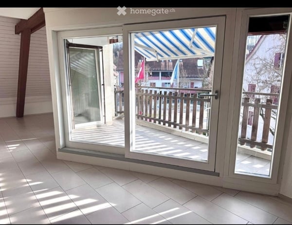 Grosszügige 4.5-Zimmer-Maisonette-Wohnung in Bachenbülach 3