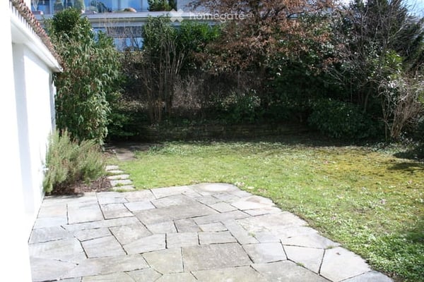 4.5 room semi-detached house / temp to 31.08.27 / flat share / pets allowed / 1st month free 5