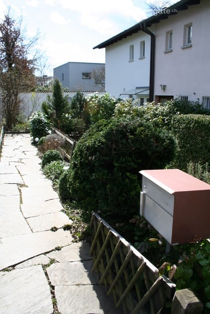 4.5 room semi-detached house / temp to 31.08.27 / flat share / pets allowed / 1st month free 4