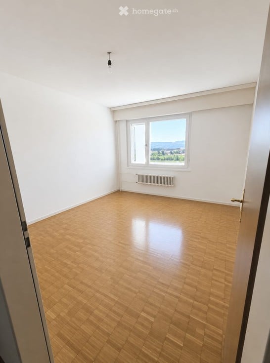 Helle 5.5-Zimmer-Wohnung mit Weitsicht im Zentrum von Volketswil 10
