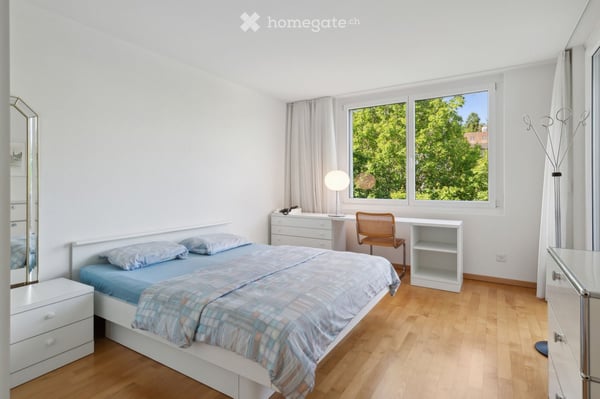 helle 3 1/2 Zimmer Attikawohnung mit hohem Wohnkomfort in Pfaffhausen 5