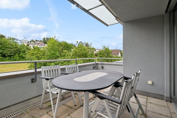 helle 3 1/2 Zimmer Attikawohnung mit hohem Wohnkomfort in Pfaffhausen 7