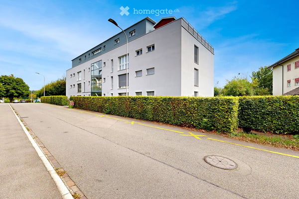 Charmante 5.5-Zimmer-Attikawohnung in Rütihof – Wohnen mit Weitblick