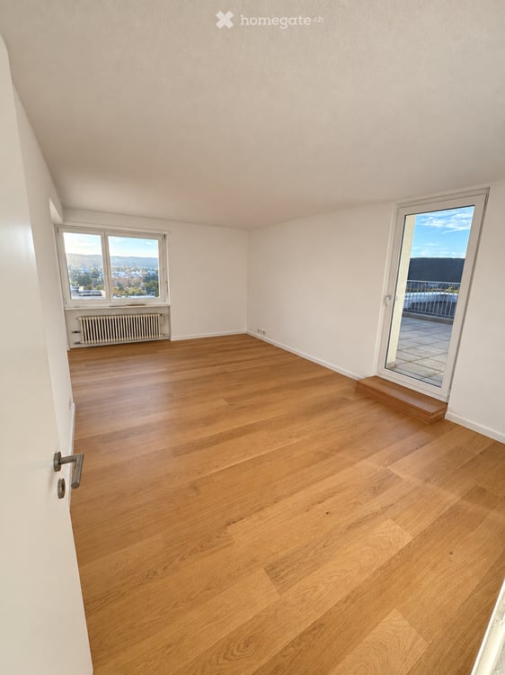 Renovierte 3.5-Zimmer-Attikawohnung mit 38 m² Terrasse
