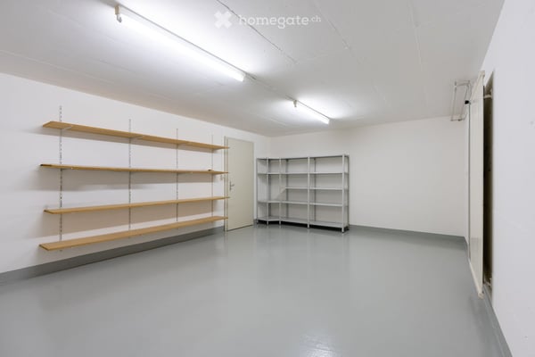 5.5 Zimmer mit eigener Waschküche und 25 m² Hobbyraum 16