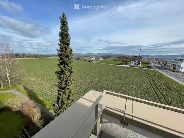 EXKLUSIVE 3.5-ZIMMER-ATTIKA-WOHNUNG MIT 360° PANORAMASICHT UND GROSSZÜGIGER SONNENTERRASSE 5