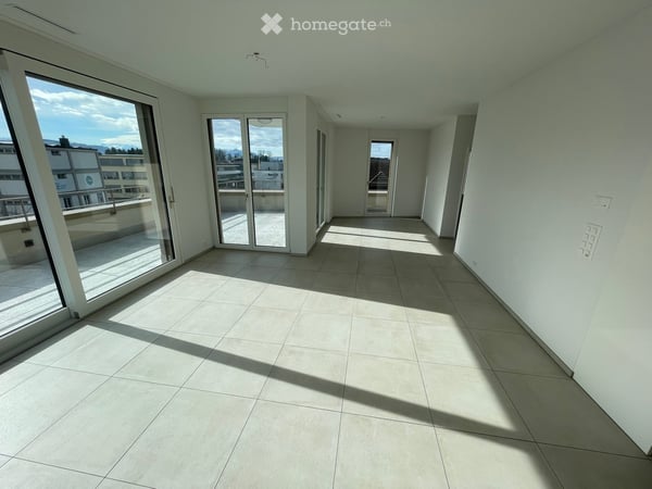 EXKLUSIVE 3.5-ZIMMER-ATTIKA-WOHNUNG MIT 360° PANORAMASICHT UND GROSSZÜGIGER SONNENTERRASSE 9