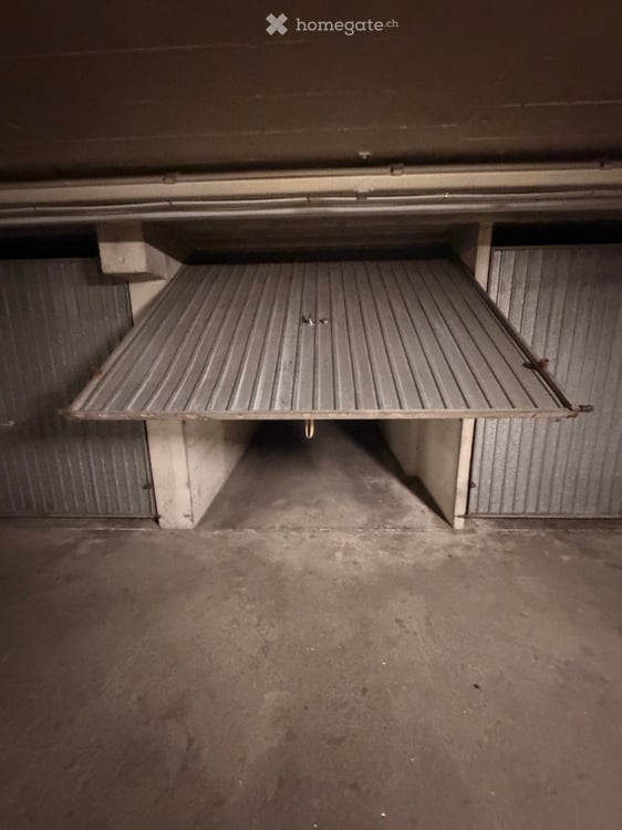 Underground parking in Genève / Parking souterrain à Genève 2