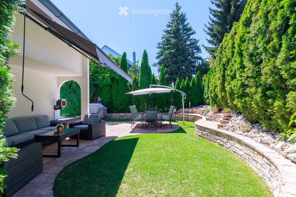 Villa an bevorzugter Wohnlage mit Swimmingpool 7