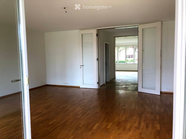 Grosszügige 2.5-Zimmer-Wohnung im Erdgeschoss mit Garten und Aussicht in Oberwil BL 5