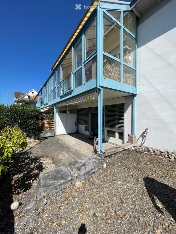 Charmante 3.5-Zimmer-Wohnung mit Terrasse und schöner Aussicht in Jona 7
