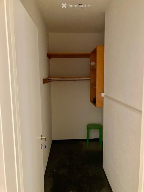 Helle 3.5-Zimmer-Wohnung mit Balkon in Zürich-Höngg inkl.Garageneinstellplatz 10