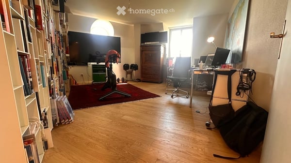 Voll mittendrin: Grosszügige 5.5-Zimmer-Wohnung – ideal für WG 8