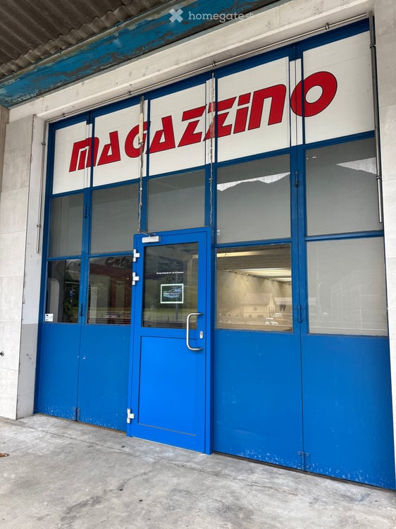 Magazzino/deposito/showroom + soppalco ( NO OFFICINA ) 6