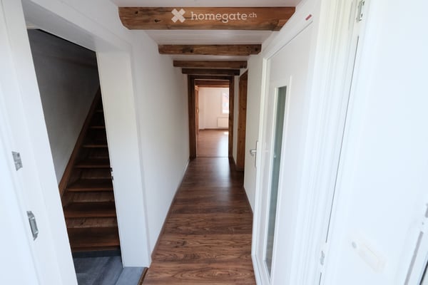 5-Zimmer Doppeleinfamilienhaus mit Sitzplatz und Bergsicht – Ab sofort verfügbar 3