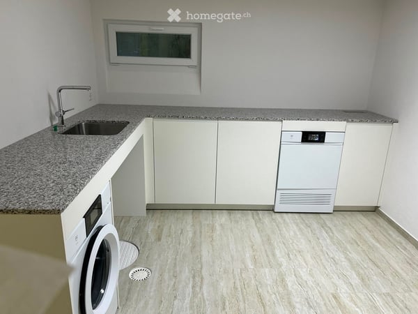 Wohnen mit Hauscharakter - moderne 4.5-Zimmer-Wohnung mit Weitblick und viel Privatsphäre 13