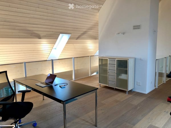 Exklusives Wohnerlebnis mit Galerie: Lichtdurchflutete 4.5-Zimmer-Dach-Maisonette 17