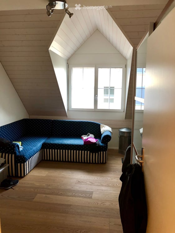 Exklusives Wohnerlebnis mit Galerie: Lichtdurchflutete 4.5-Zimmer-Dach-Maisonette 11