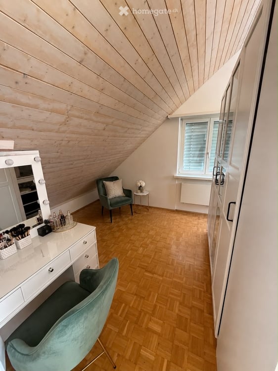 Charmante 2.5-Zimmer-Dachwohnung in Kloten – verfügbar ab 1. November 2026 9