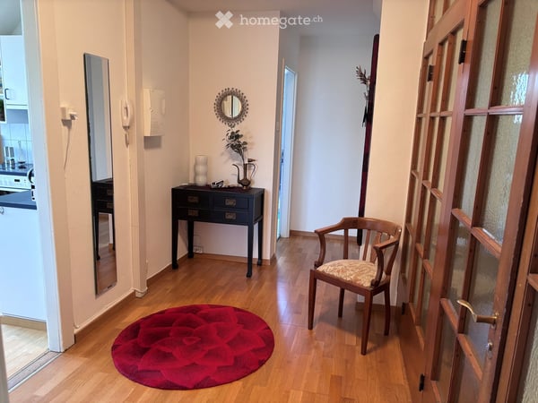 Charmante 3.5-Zimmer-Dachwohnung in Allschwil 3