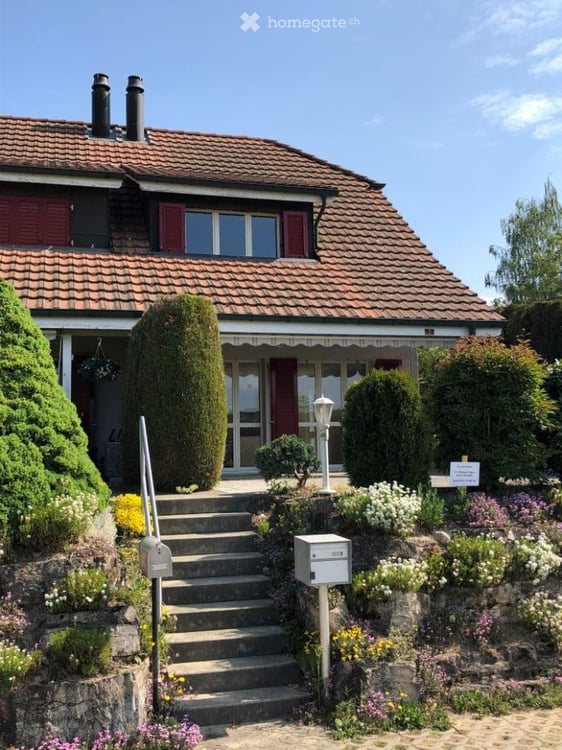 Modern renovierte 4-Zimmer-Doppelhaushälfte an idyllischer Lage in Veltheim (Au) zu vermieten 2