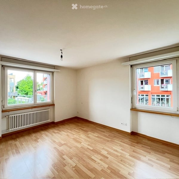 Helle und freundliche 4.5-Zimmer-Wohnung mit 2 Balkonen in Kölliken - Nähe Bahnhof und Altersheim 4