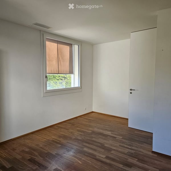 Helle 4.5-Zimmer-Wohnung mit Balkon und Minergie-Zertifikat in Wald ZH 7