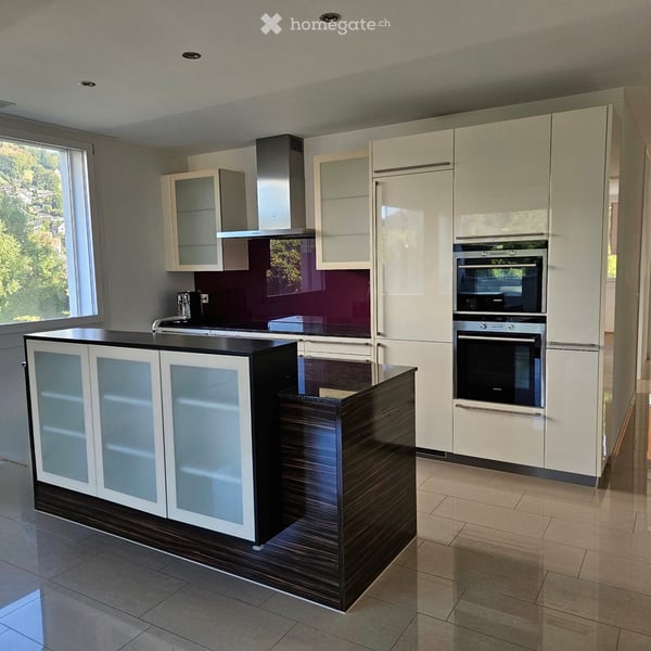 Helle 4.5-Zimmer-Wohnung mit Balkon und Minergie-Zertifikat in Wald ZH 2