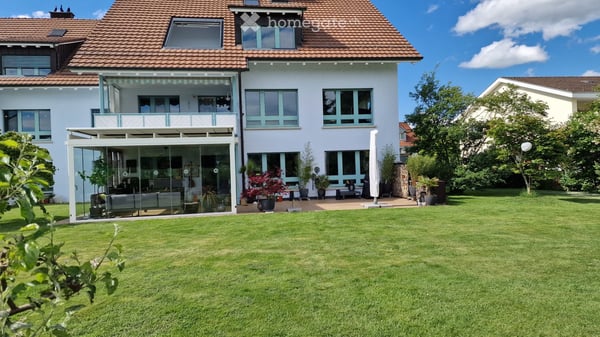 Helle 4.5-Zimmer-Eigentumswohnung mit Balkon und Garage in Embrach