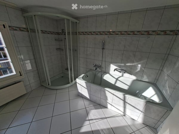 Helle 3.5-Zimmer-Wohnung mit Balkon am Kirchplatz in Bütschwil 9