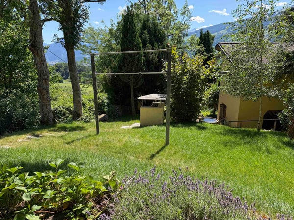 Einmaliges Haus mit grossem Garten und weiter Aussicht ins Domleschg 8