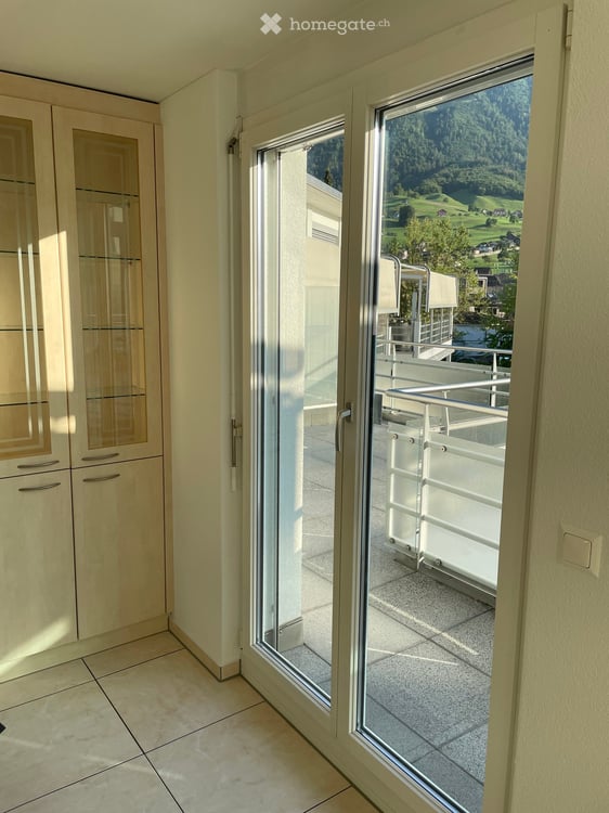 Grosszügige 5.5-Zimmer-Dachwohnung in Stans – Modern, Komfortabel und mit Bergblick 3