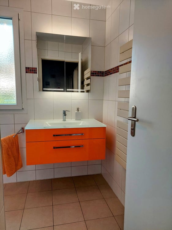 Charmante maison mitoyenne en pignon de 5.5 pièces à Mont-sur-Rolle 14