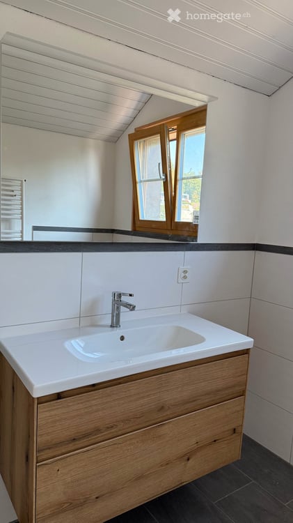 Frisch renovierte 3.5-Zimmer-Maisonettewohnung mit Balkon 7