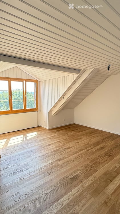 Frisch renovierte 3.5-Zimmer-Maisonettewohnung mit Balkon 6